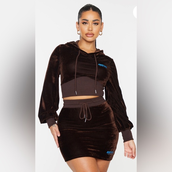 PLT Shape Brown Baby Girl Velour Hoodie with Matching Skirt Size 8 - Picture 1 of 8